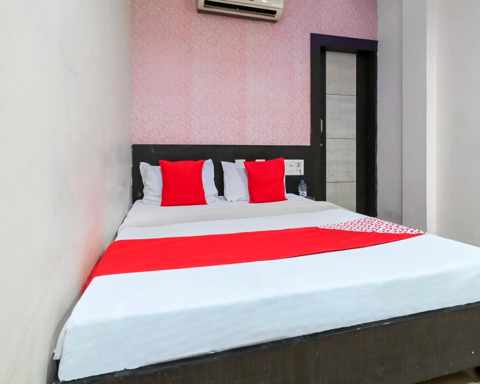 Hotel O Co Hotel Hisar Bagian luar foto
